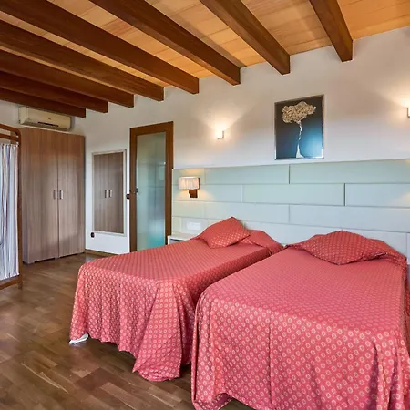 Vinya Vella Holiday home *